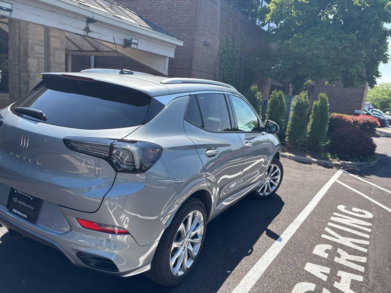 Used 2024 Buick Encore GX Avenir w/ Avenir Technology Package AWD/4WD image 10