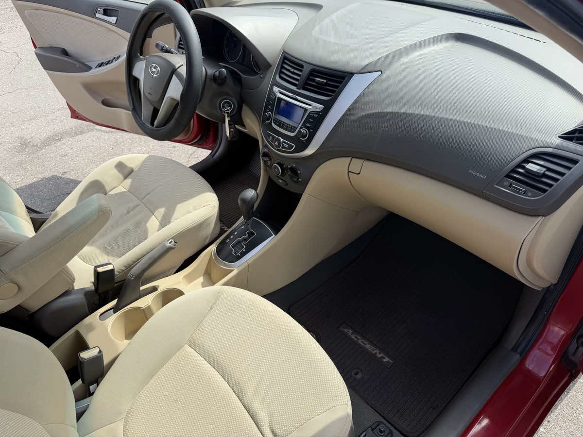 Used 2014 Hyundai Accent GLS FWD image 13