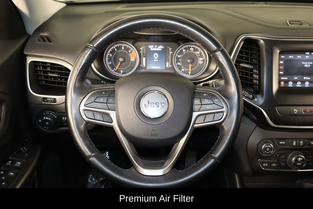 Used 2019 Jeep Cherokee Latitude Plus w/ Comfort/Convenience Group AWD/4WD image 7