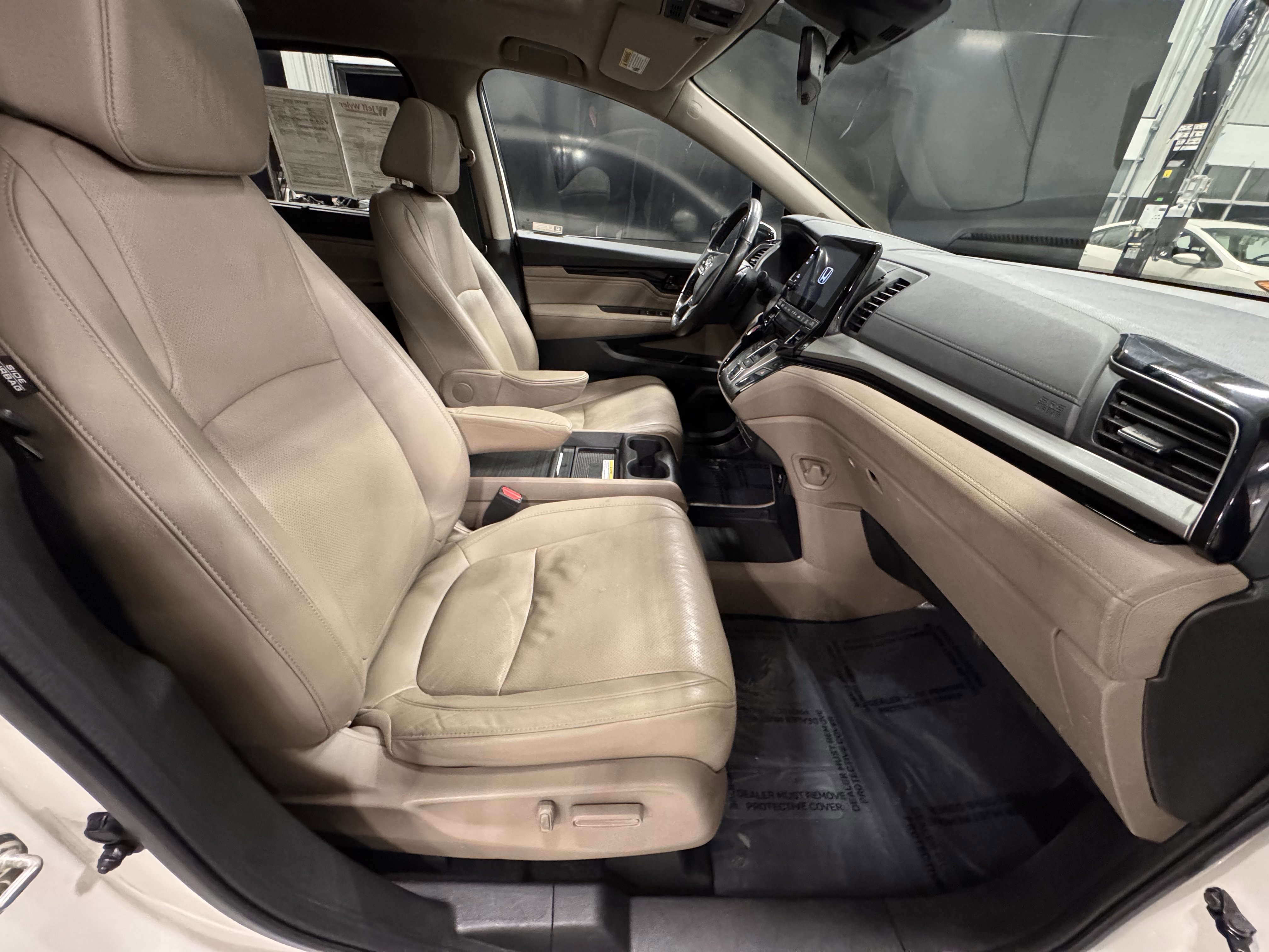Used 2018 Honda Odyssey Elite image 29
