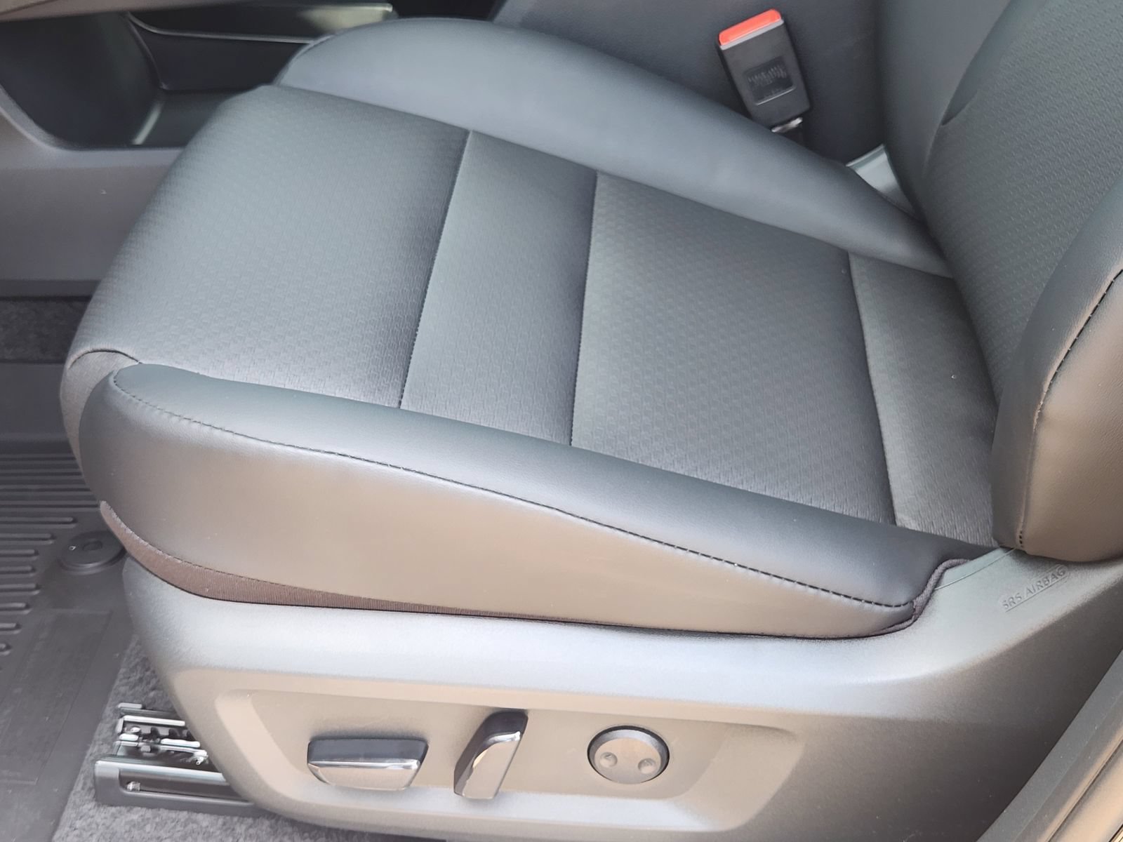 New 2026 Nissan Rogue Dark Armor FWD image 22