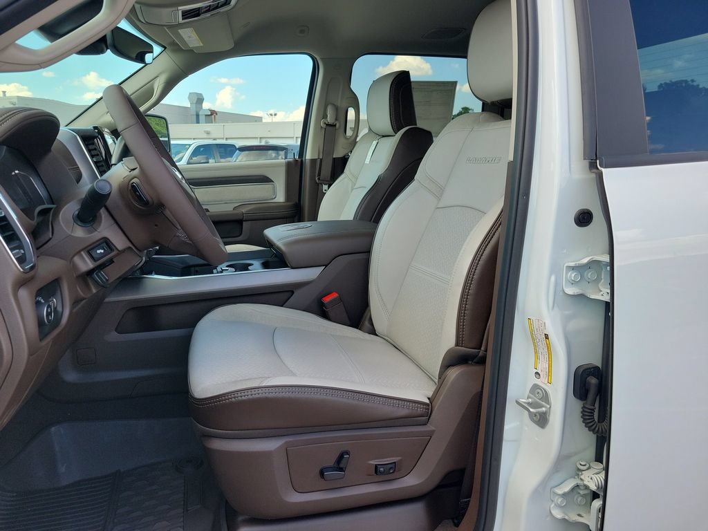 New 2026 RAM 3500 Laramie AWD/4WD image 11