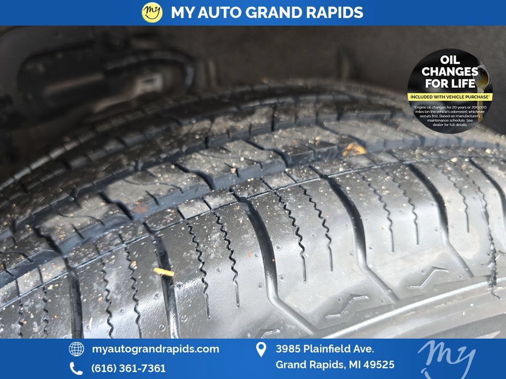 Used 2023 Nissan Rogue SV AWD/4WD image 33