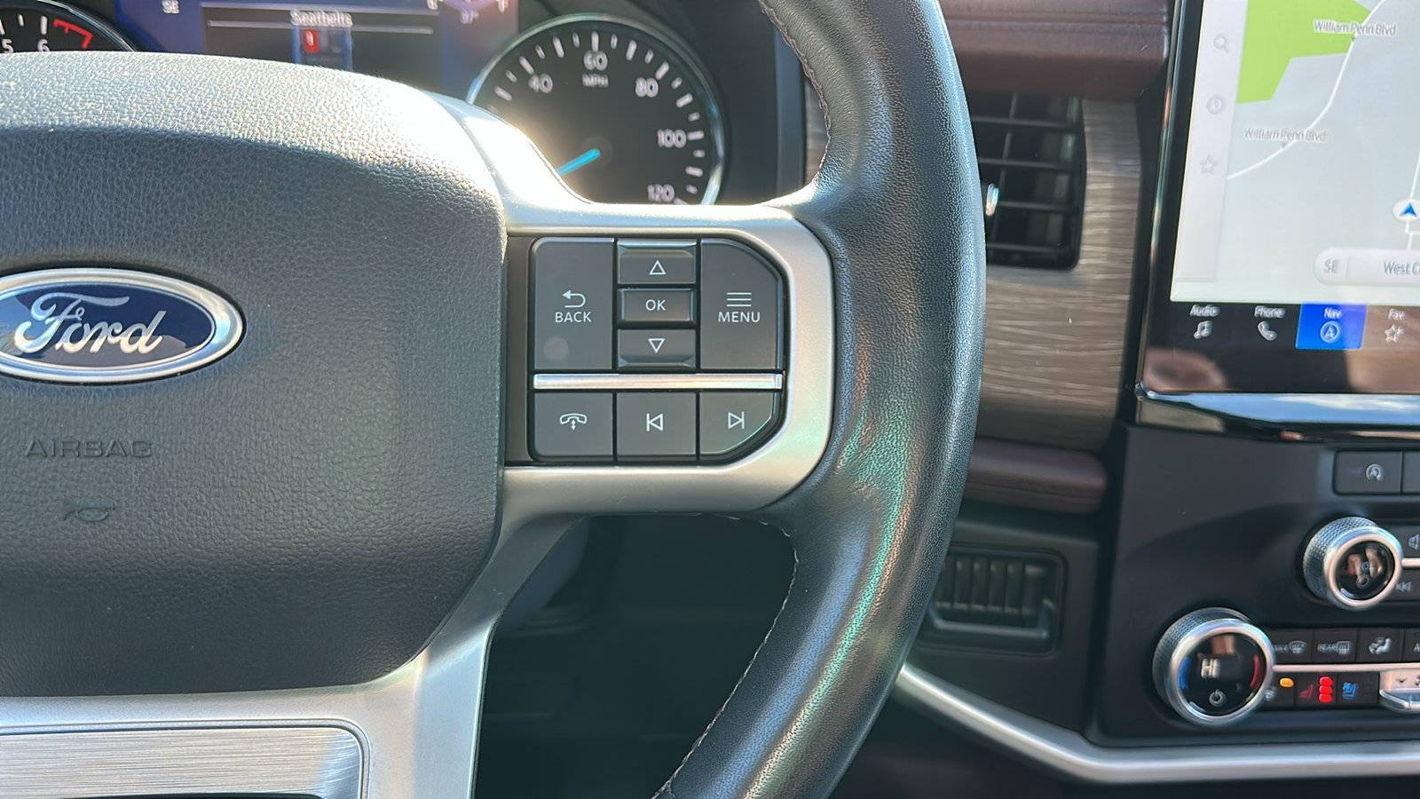 Used 2024 Ford Expedition Max Limited image 18