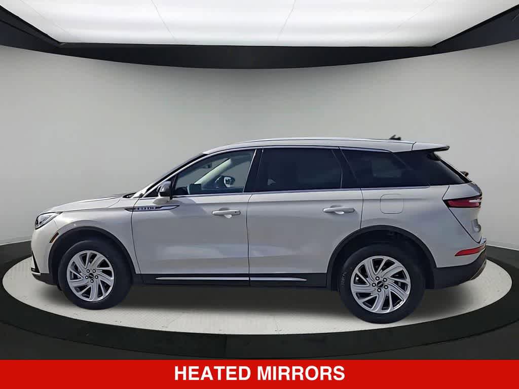 Used 2023 Lincoln Corsair FWD image 5