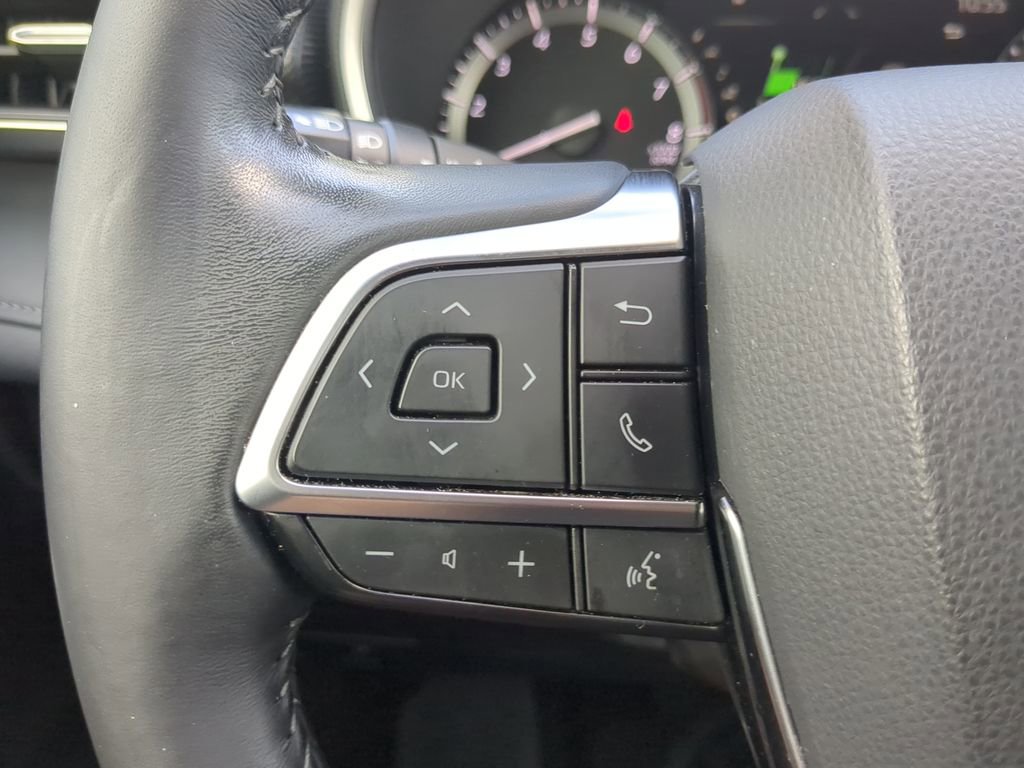 Used 2021 Toyota Highlander XSE image 29