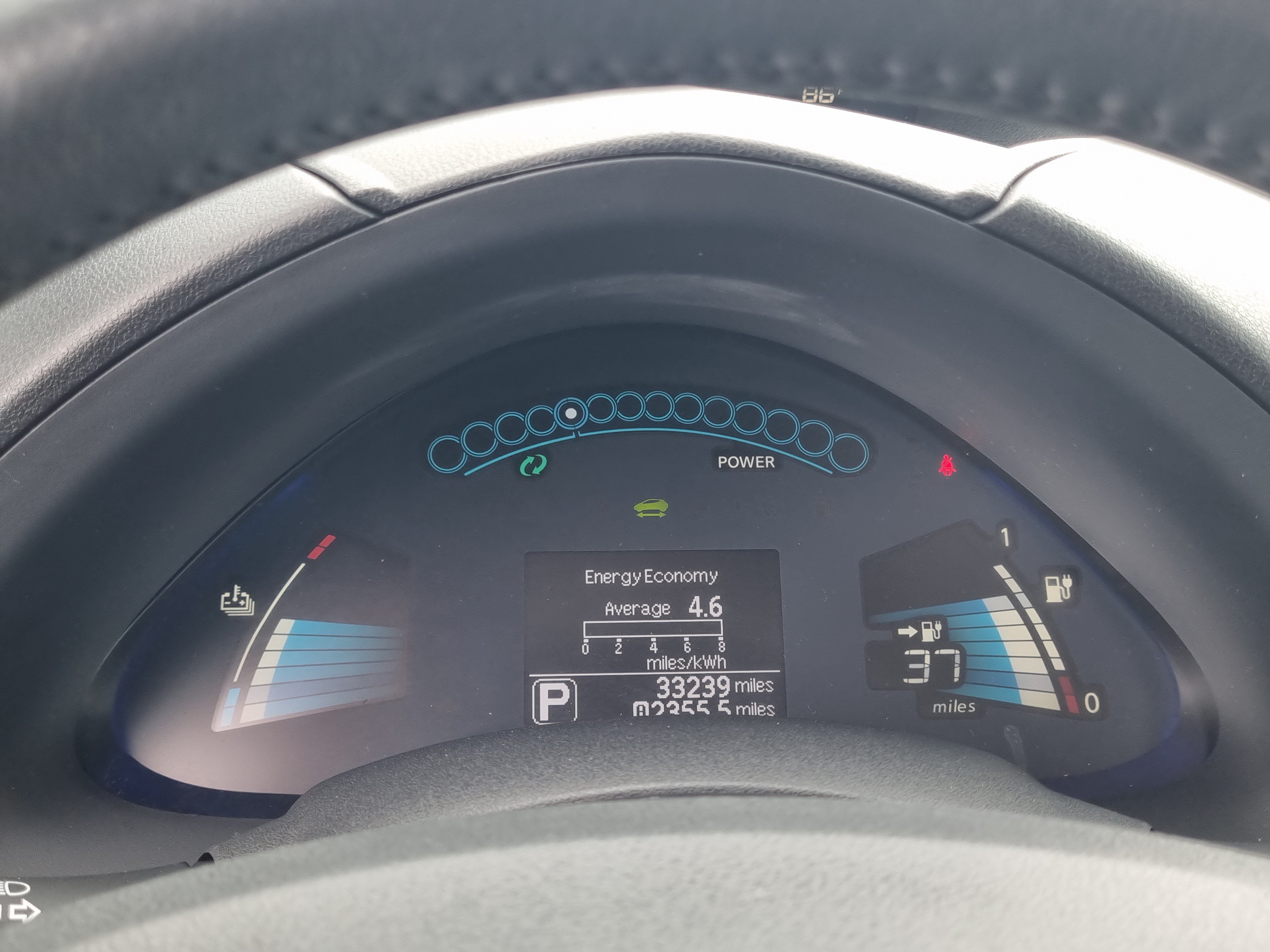 Used 2015 Nissan Leaf SL FWD image 27