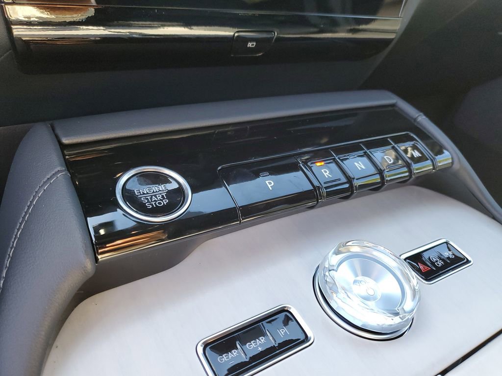 New 2025 Lincoln Navigator L Reserve w/ Jet Appearance Package image 30