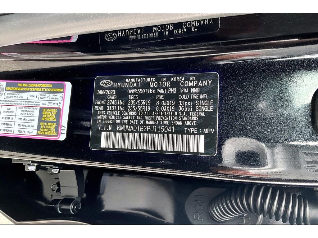 Used 2023 Genesis GV70 2.5T w/ Advanced Package image 16