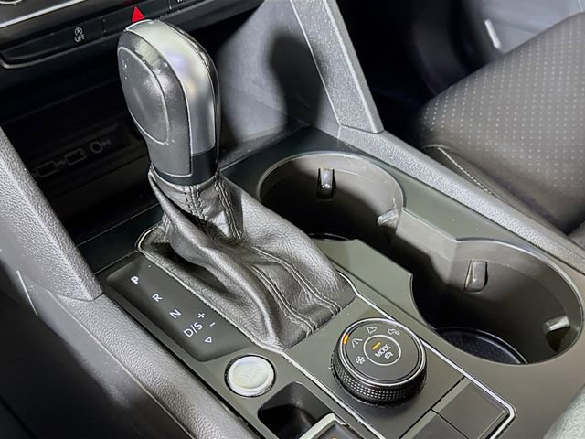 Used 2021 Volkswagen Atlas SE w/ Towing Package image 14