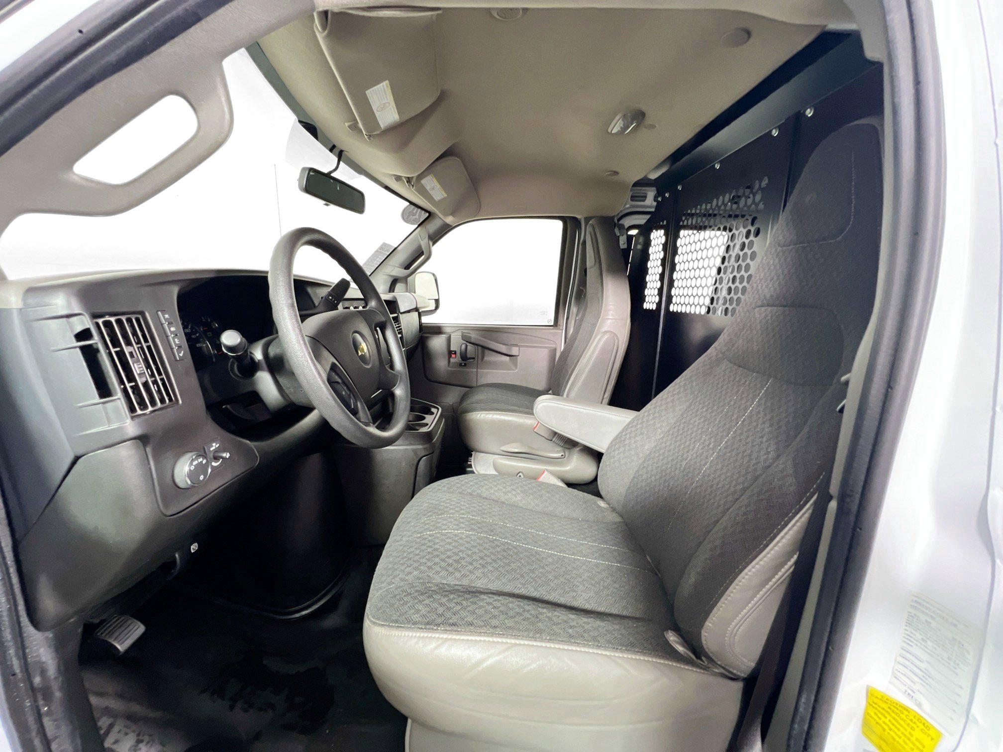 Used 2024 Chevrolet Express 2500 w/ Driver Convenience Package image 14