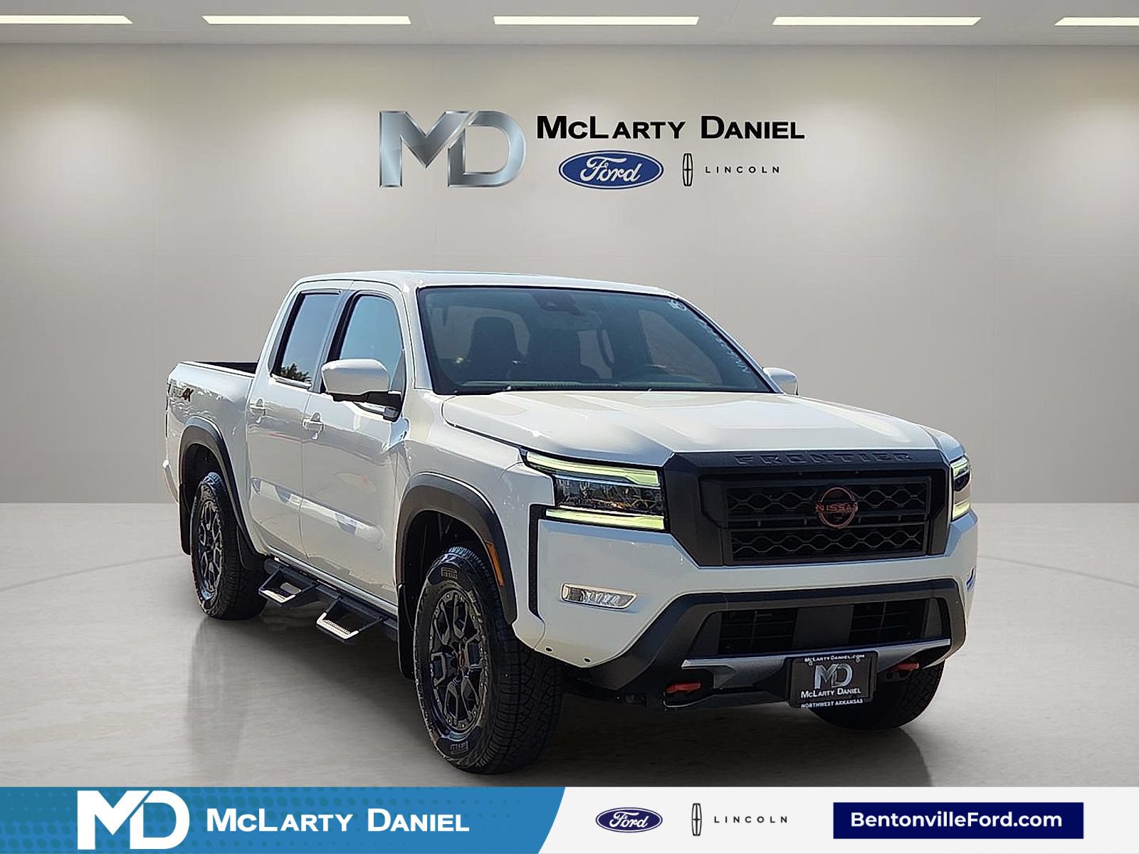 Used 2022 Nissan Frontier PRO-4X w/ Pro-4X Premium Package AWD/4WD video 1