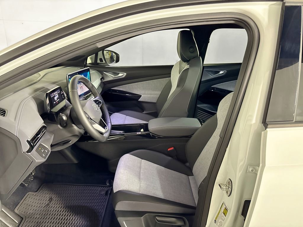 Certified 2025 Volkswagen ID.4 Pro image 11