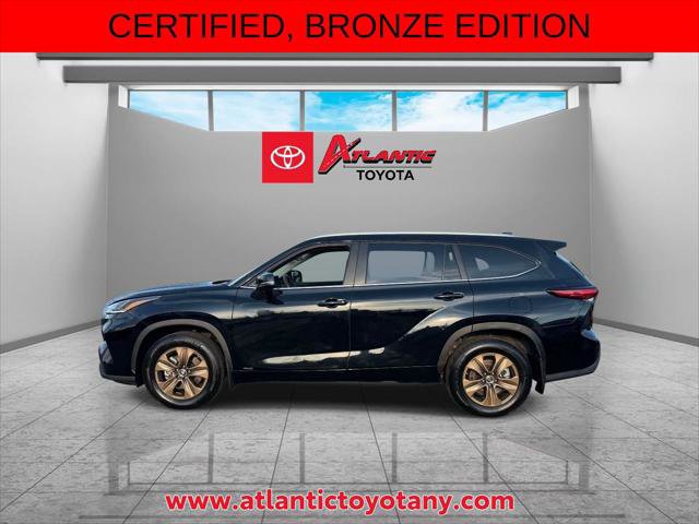 Certified 2023 Toyota Highlander Bronze Edition AWD/4WD image 4