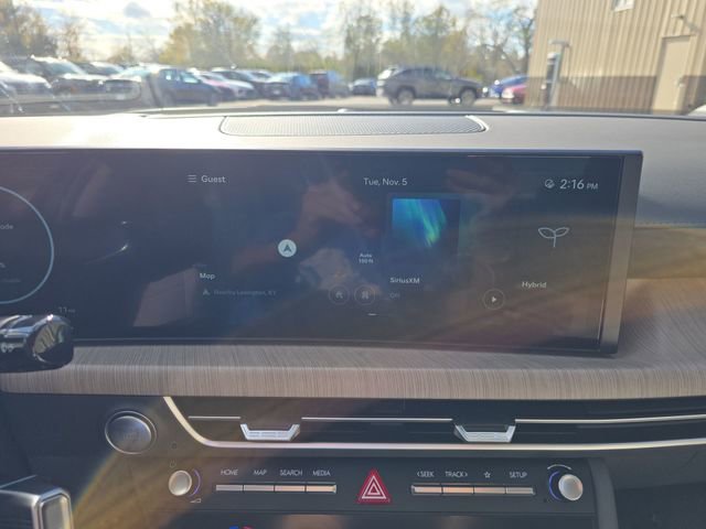New 2025 Hyundai Sonata Limited FWD image 16