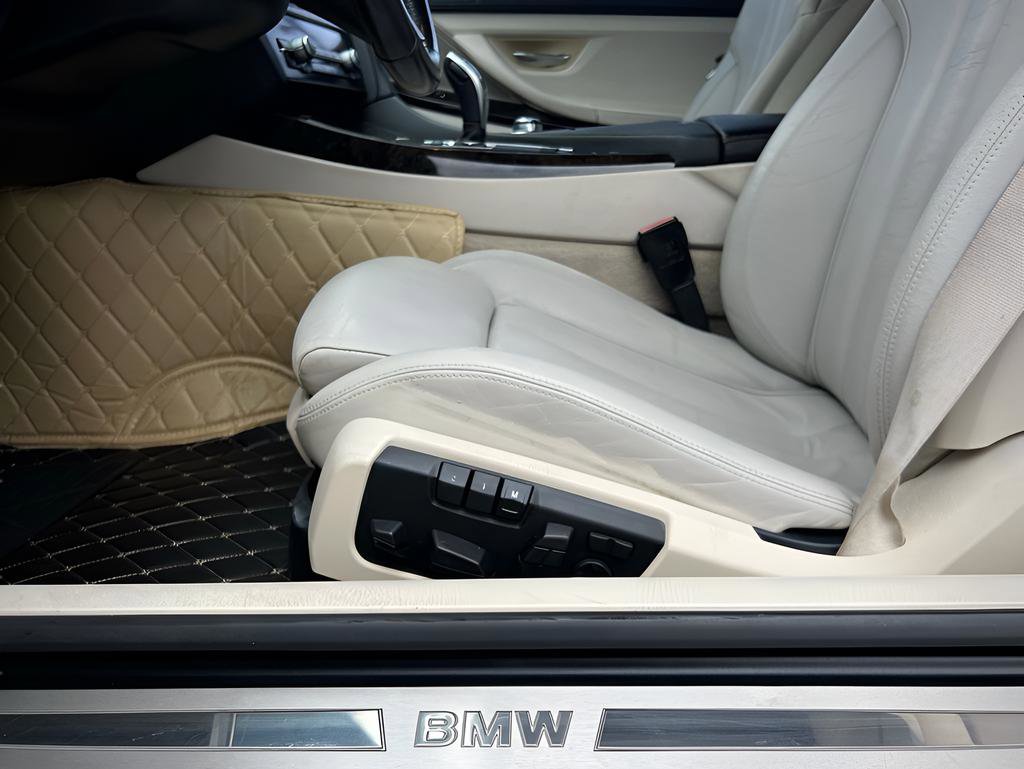 Used 2013 BMW 650i Convertible image 29