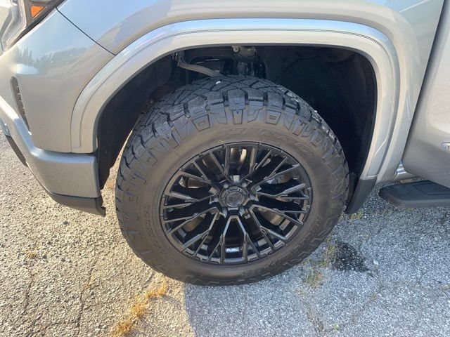 Used 2024 GMC Sierra 1500 AT4 w/ Technology Package AWD/4WD image 41