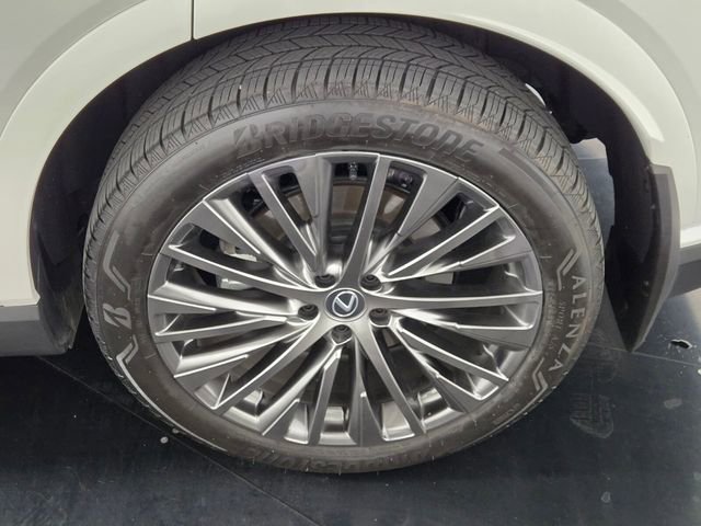 Certified 2023 Lexus RX 350 w/ Accessory Package (Z1) image 11