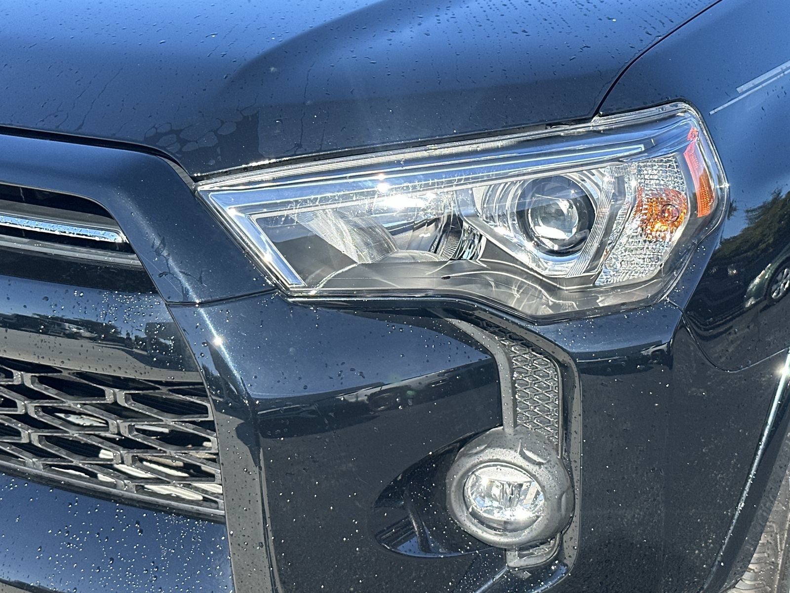 Used 2024 Toyota 4Runner SR5 Premium w/ Moonroof Package AWD/4WD image 11