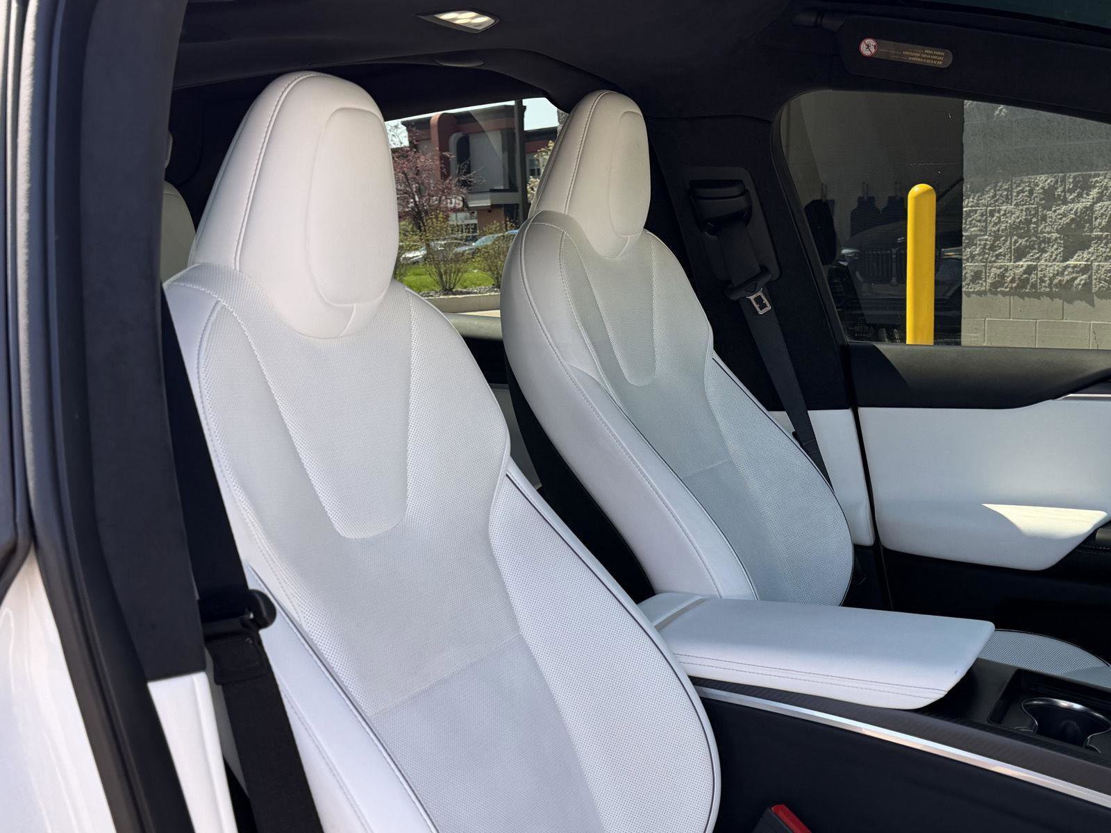 Used 2022 Tesla Model X Plaid image 56