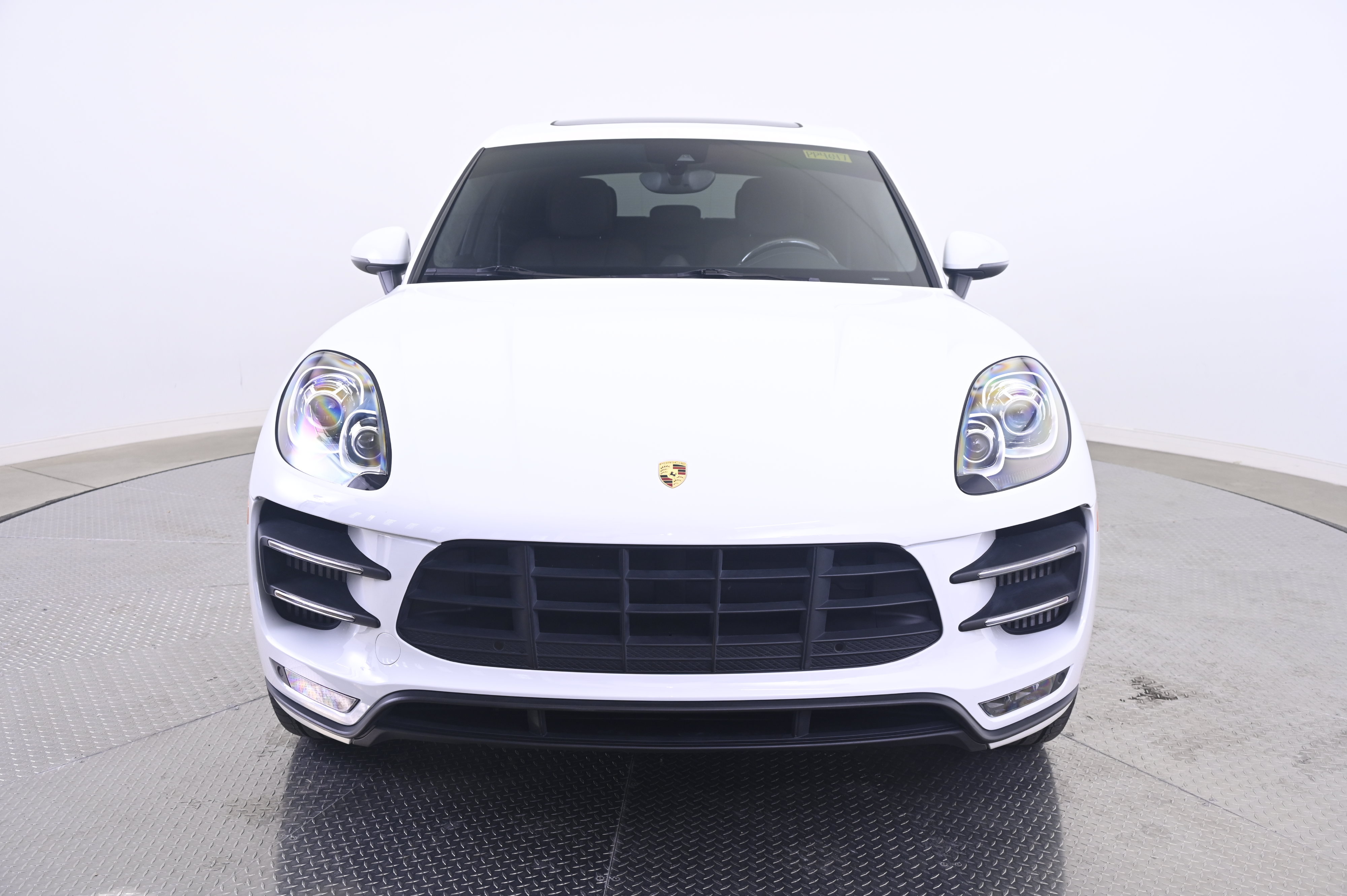 Used 2015 Porsche Macan Turbo AWD/4WD image 10