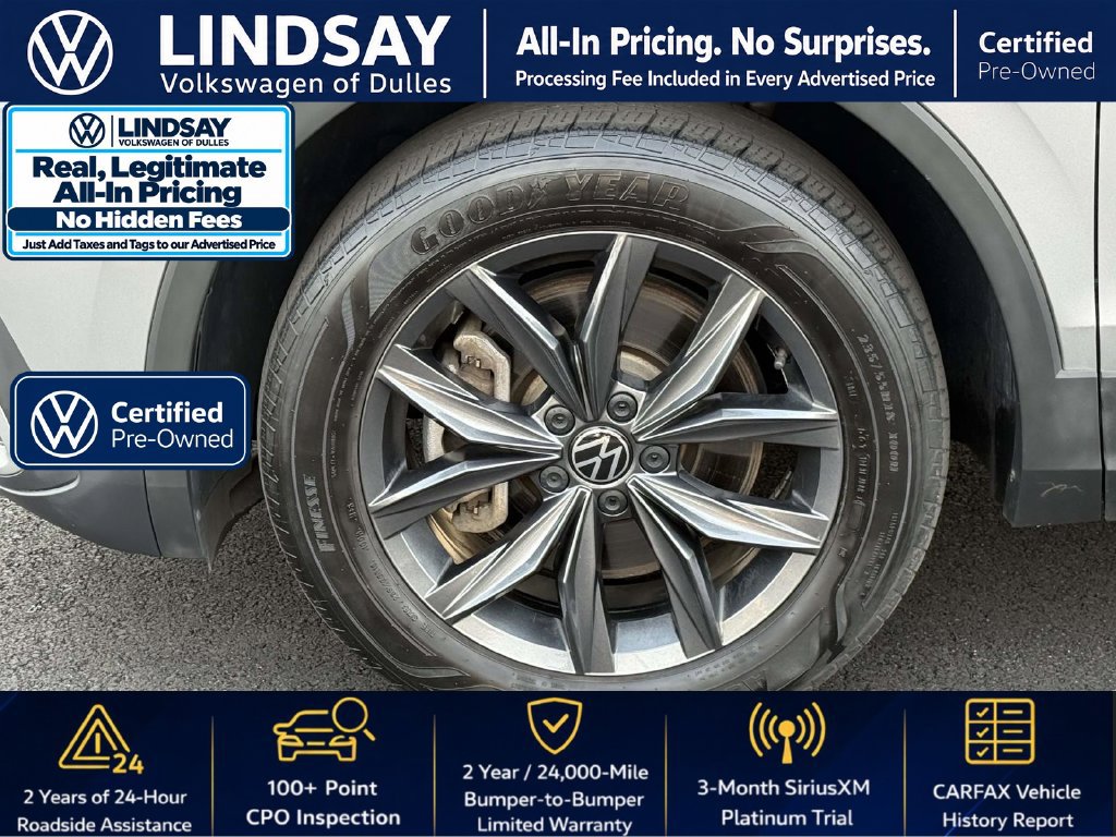 Certified 2023 Volkswagen Tiguan SE w/ Panoramic Sunroof Package AWD/4WD image 9