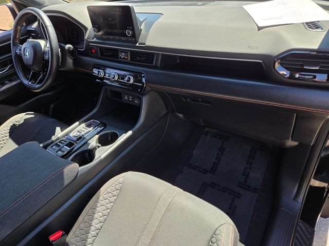 Certified 2023 Honda Pilot Sport image 24
