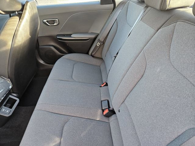 Used 2025 Kia K4 LXS FWD image 12