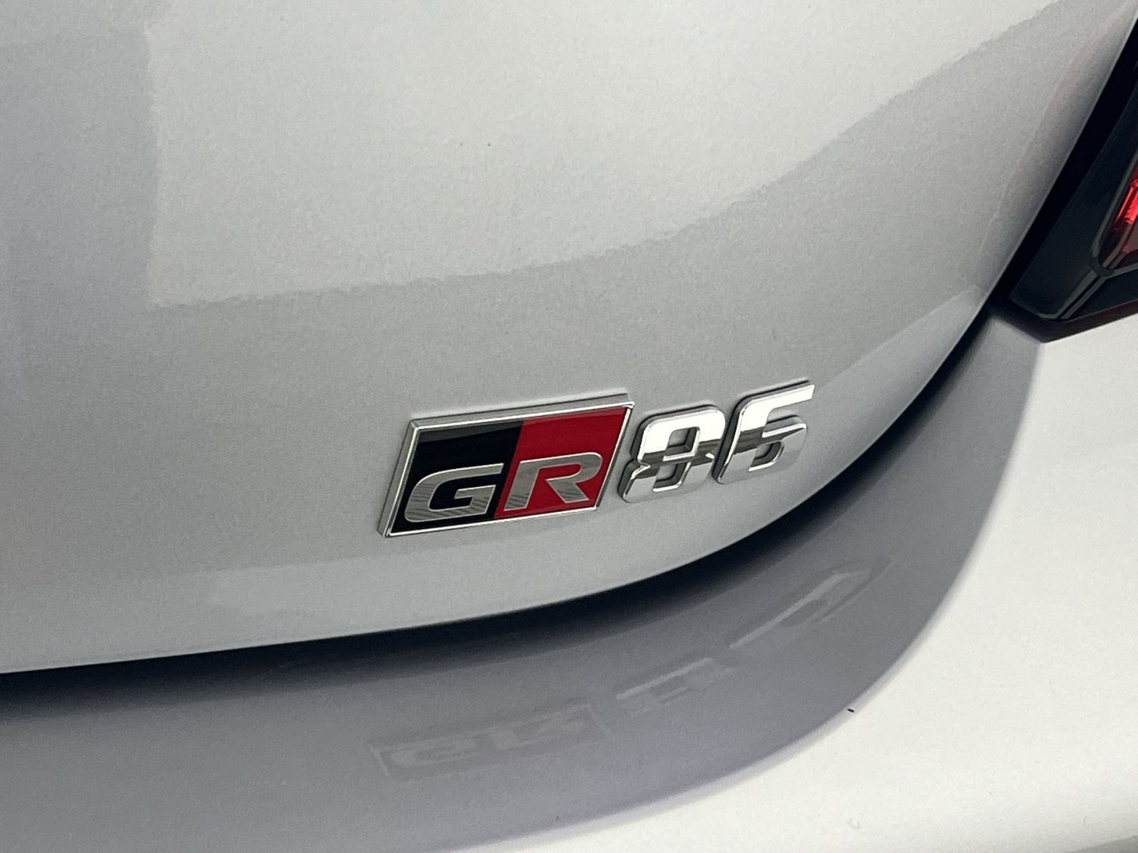 Used 2025 Toyota GR86 Premium w/ Performance Package RWD image 28