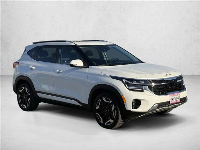 Used 2024 Kia Seltos SX w/ SX Sunroof Package image 3