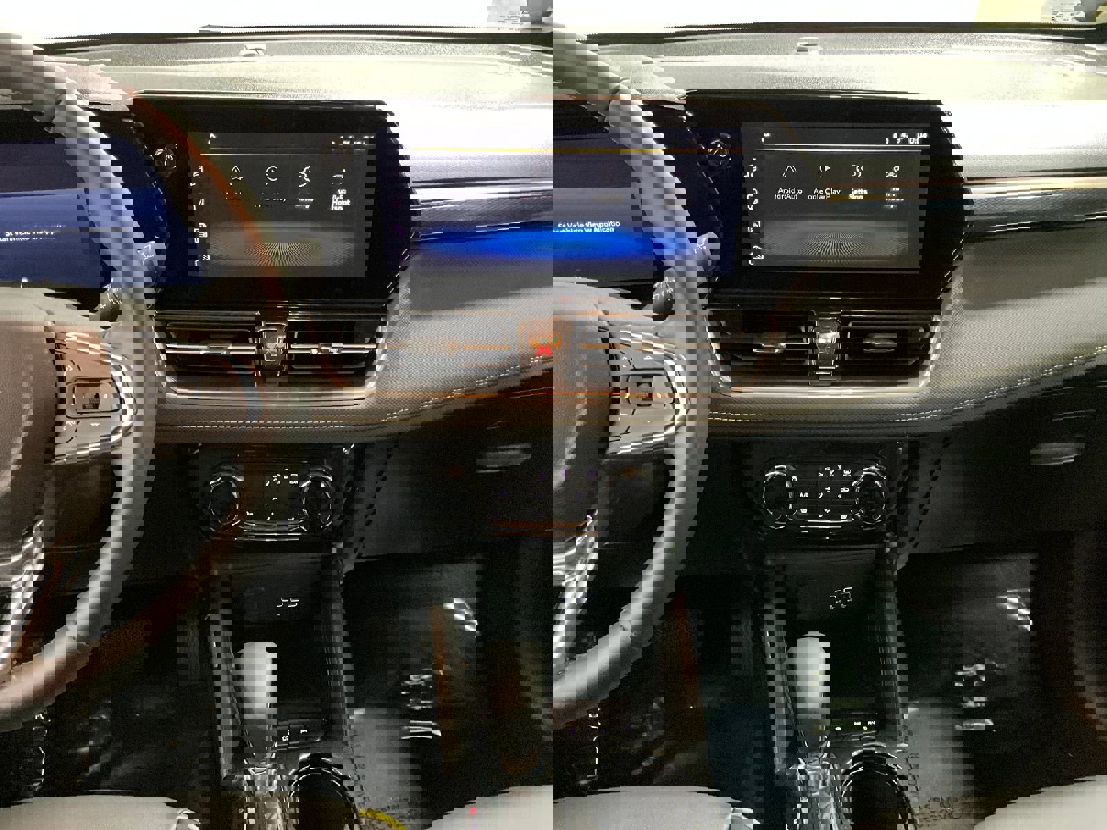 Used 2025 Chevrolet TrailBlazer ACTIV w/ Driver Confidence Package image 7