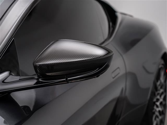 Used 2023 Aston Martin DBS Coupe image 23