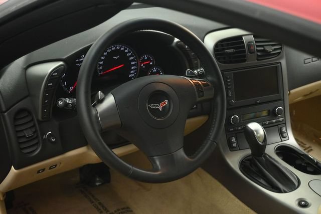 Used 2007 Chevrolet Corvette Coupe w/ Preferred Equipment Group RWD image 39