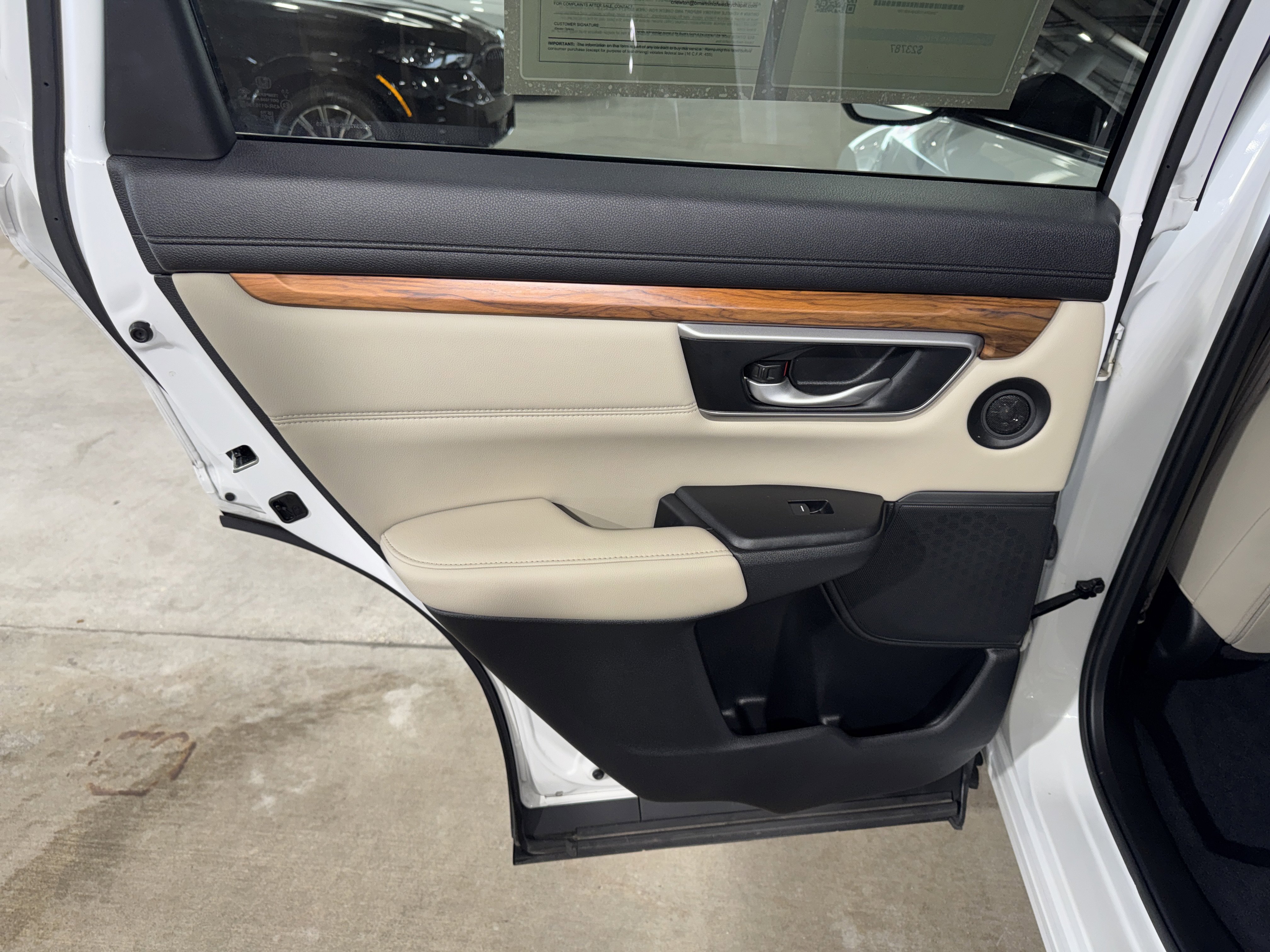 Used 2022 Honda CR-V EX-L image 16