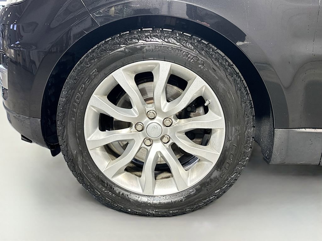 Used 2016 Land Rover Range Rover Sport HSE image 35