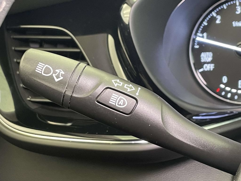 Used 2023 Buick Envision Avenir AWD/4WD image 37