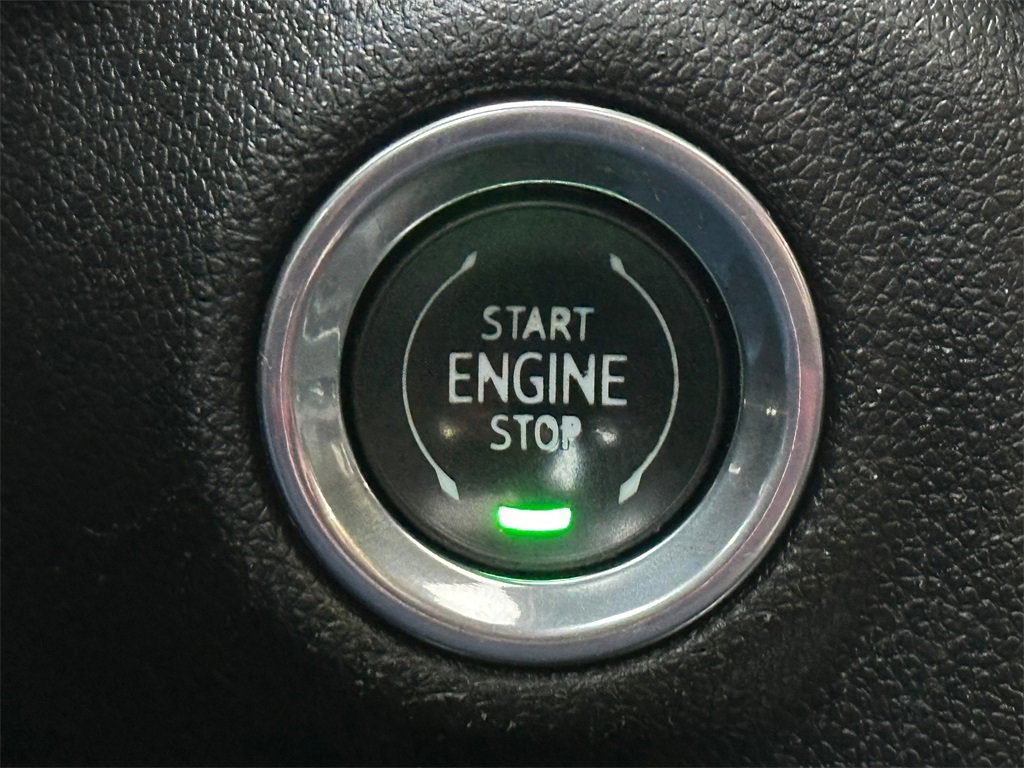 Used 2019 Chevrolet Silverado 1500 High Country w/ Technology Package image 33