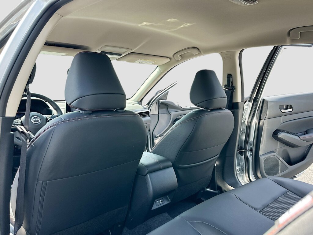 New 2025 Nissan Altima 2.5 SR image 6