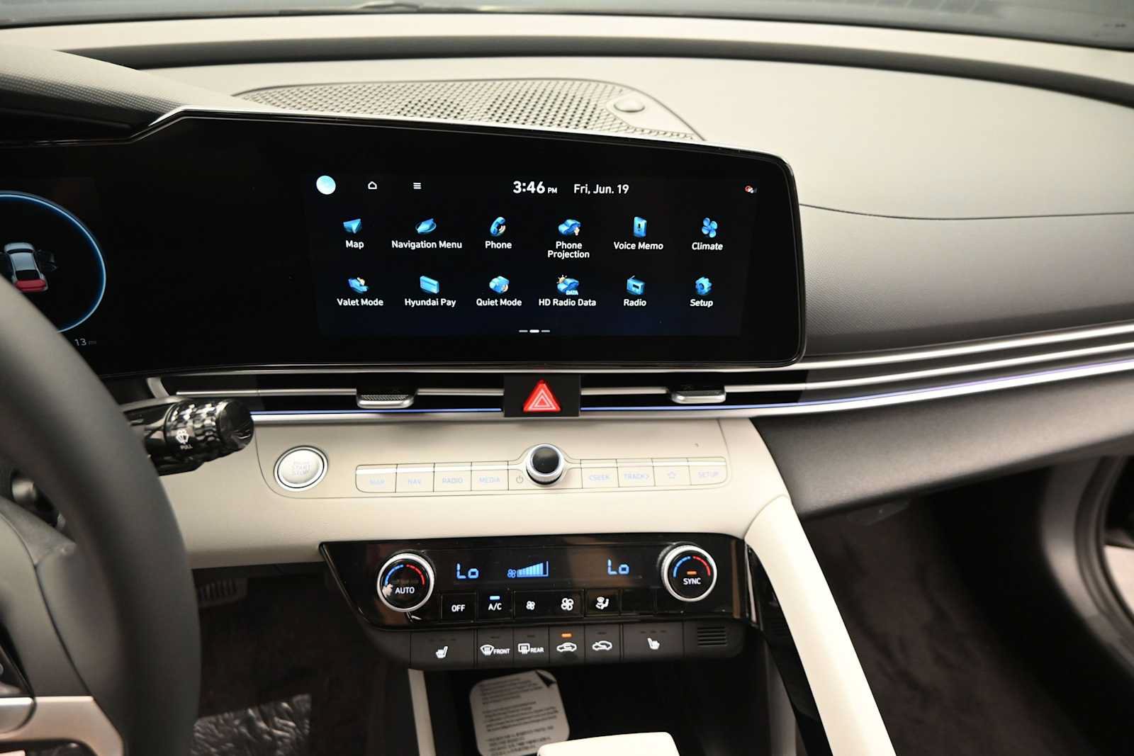 New 2026 Hyundai Elantra Limited FWD image 22