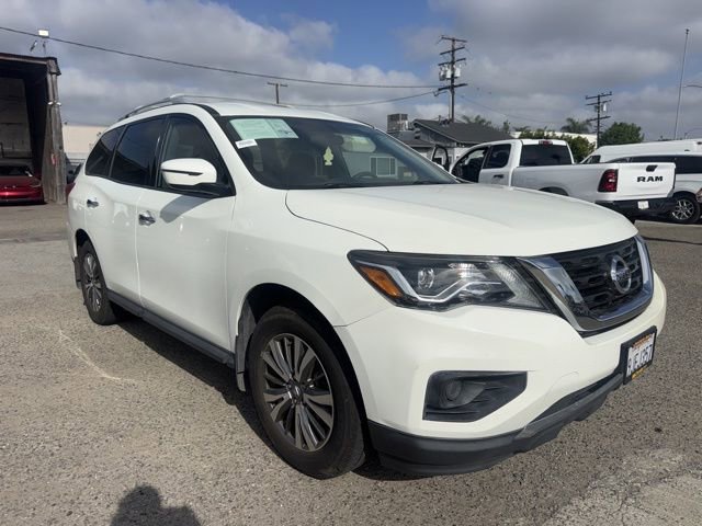 Used 2020 Nissan Pathfinder S FWD image 3