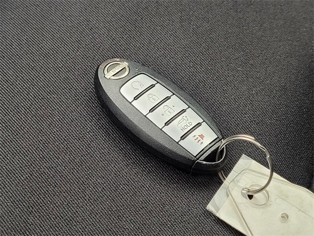 Used 2022 Nissan Pathfinder SV w/ SV Premium Package image 32