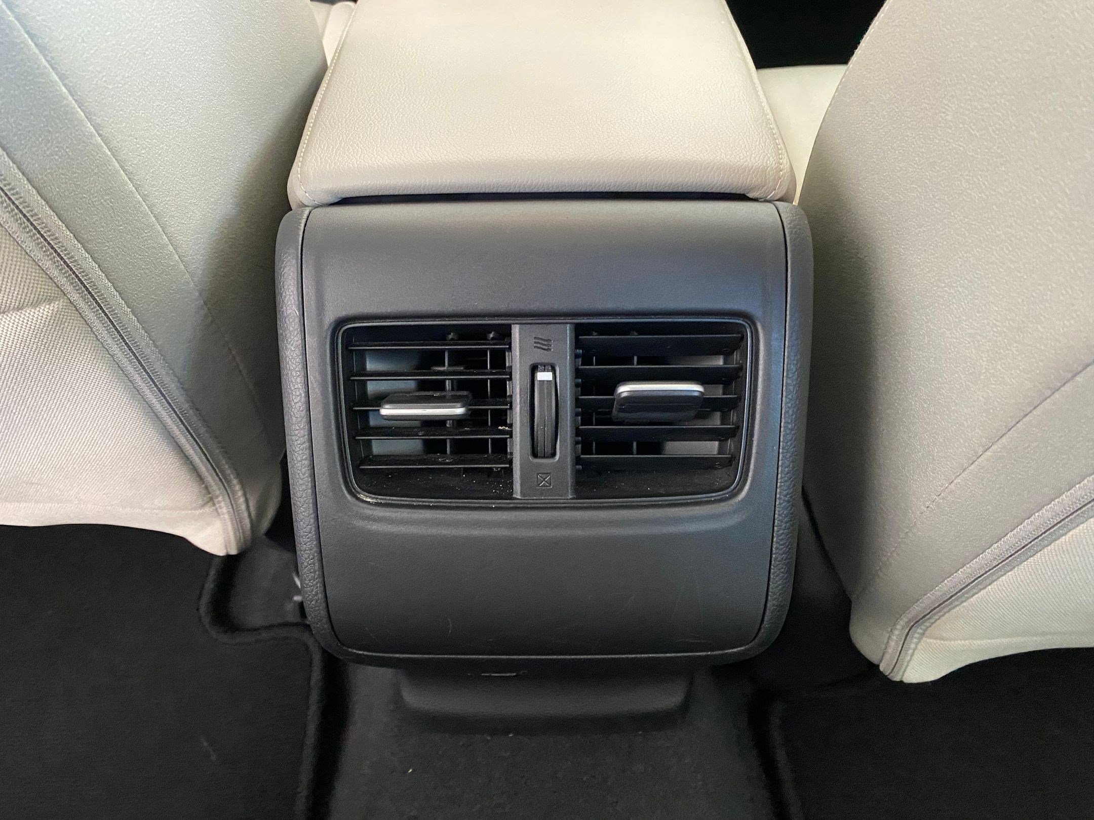 Used 2018 Honda Accord EX image 28