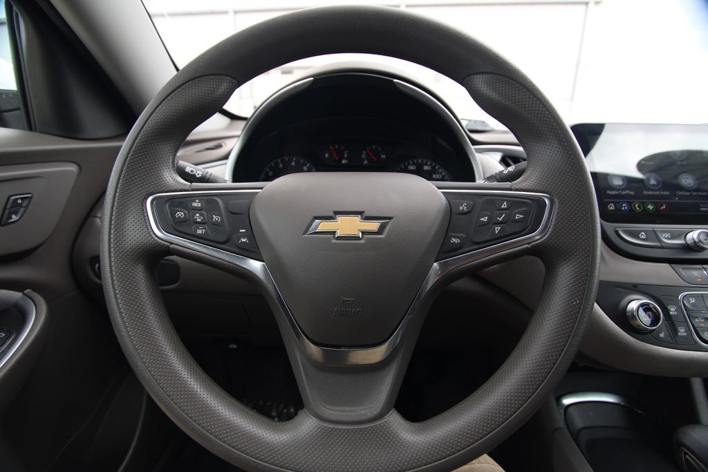 Used 2024 Chevrolet Malibu LT FWD image 17