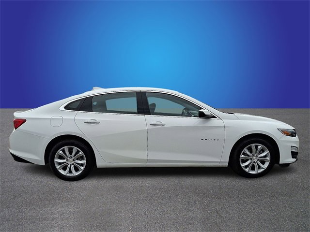 Used 2024 Chevrolet Malibu LT image 3