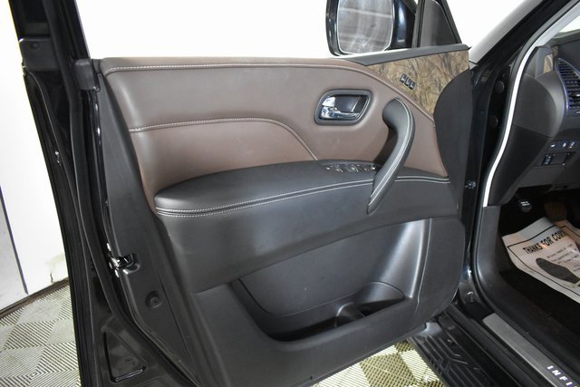 Used 2023 INFINITI QX80 Premium Select w/ All-Season Package image 7