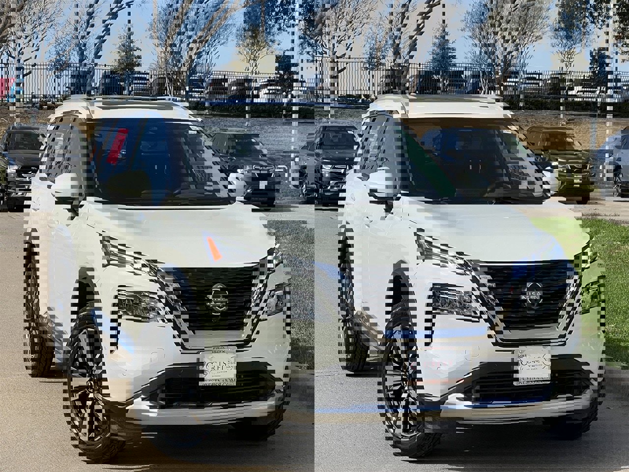 Certified 2023 Nissan Rogue Platinum w/ Platinum Premium Package image 2