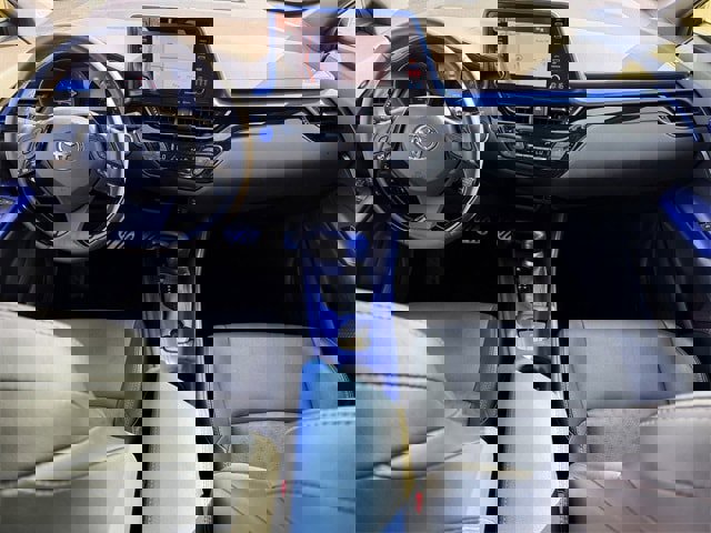 Used 2019 Toyota C-HR Limited image 11