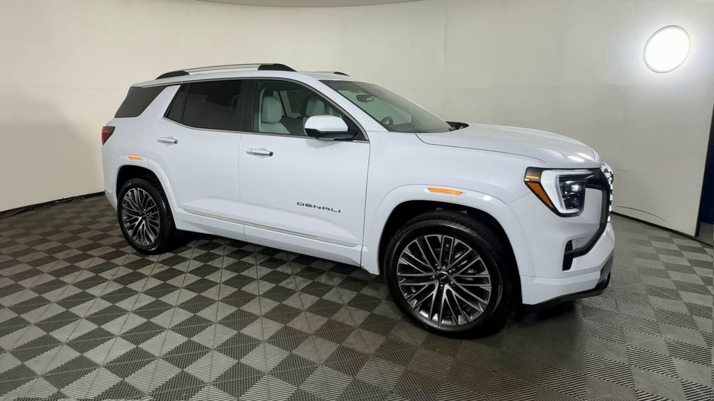 New 2027 GMC Terrain Denali w/ LPO, Floor Liner Package AWD/4WD image 2