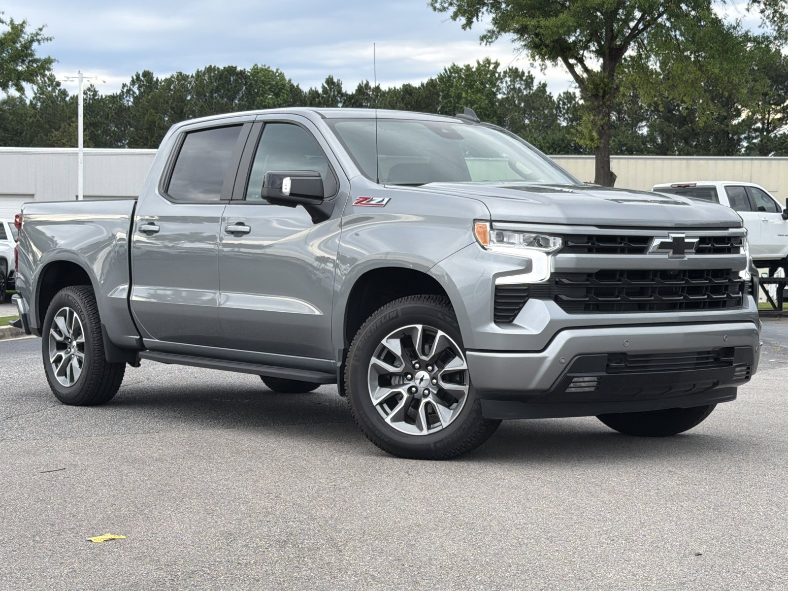 Used 2024 Chevrolet Silverado 1500 RST AWD/4WD image 2