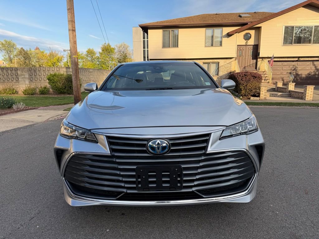 Used 2020 Toyota Avalon XLE FWD image 2
